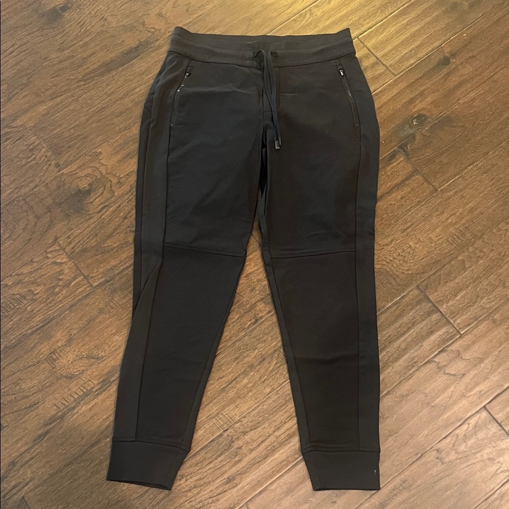 Athleta Black Jogger Pants 8 EUC